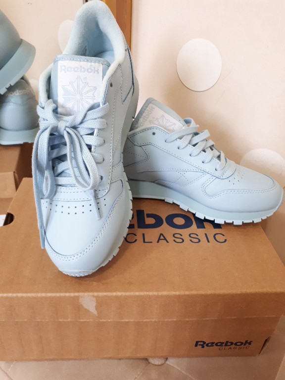 Baby blue best sale reebok classics