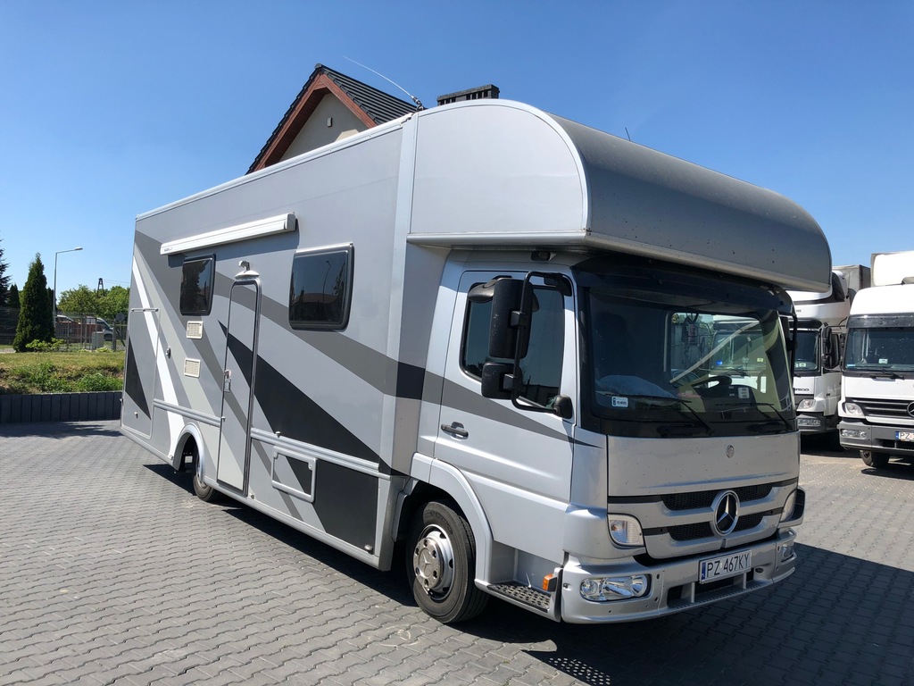 MERCEDES ATEGO KAMPER 9-OSOBOWY ZABUDOWA 2016 ROK