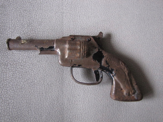 PISTOLET KORKOWIEC STARA ZABAWKA SPRAWNY GŁOWA KOŃ