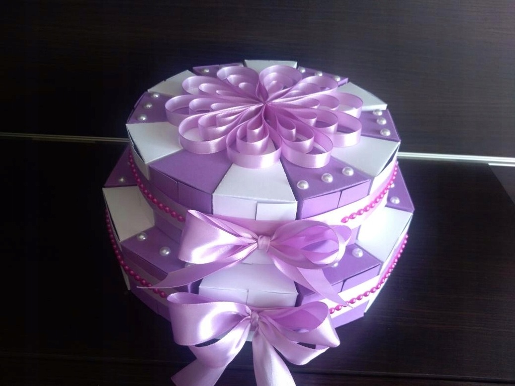 tort z papieru 25 cm średnica na urodziny
