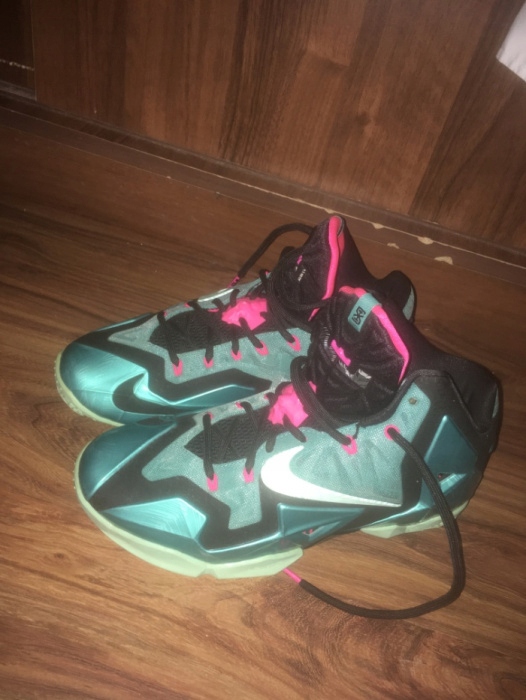 Buty Nike Lebron XI NIKE LeBRON JAMES flywire