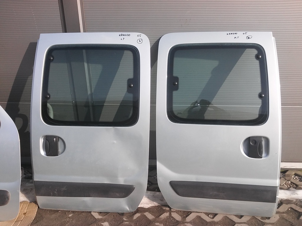DRZWI PRZESUWNE BOCZNE RENAULT KANGOO I SREBRNE