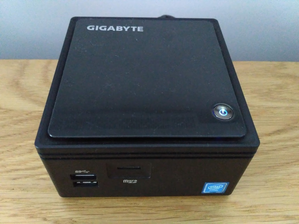 Gigabyte Brix BACE-3000 (opcja RAM 4GB HDD 250GB)