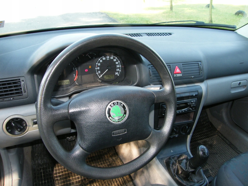 SKODA OCTAVIA I - DESKA KONSOLA PODUSZKI PASY KPL.