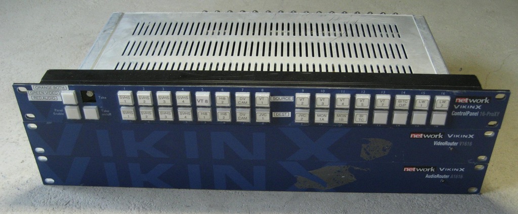 Router audio / video 16x16 Network VikinX