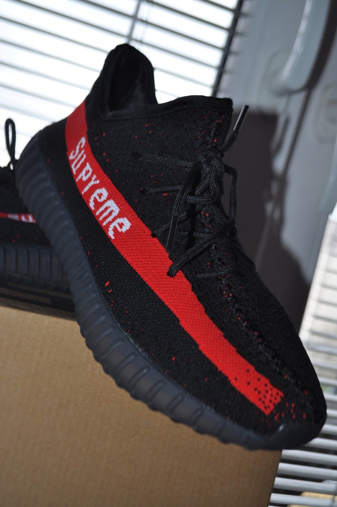 adidas yeezy boost 350 v2 supreme