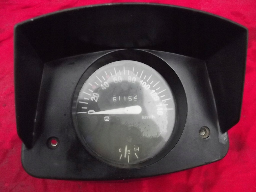 Fiat 126p licznik kapliczka stary typ maluch