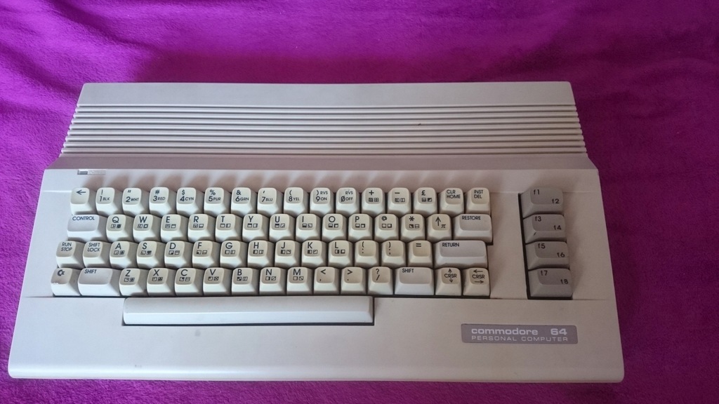 Commodore C64 i Atari 65XE.