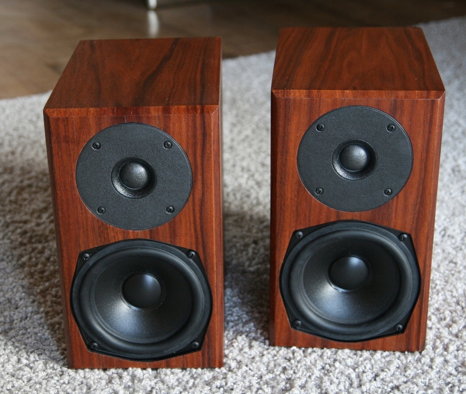 Kolumny totem mite clone