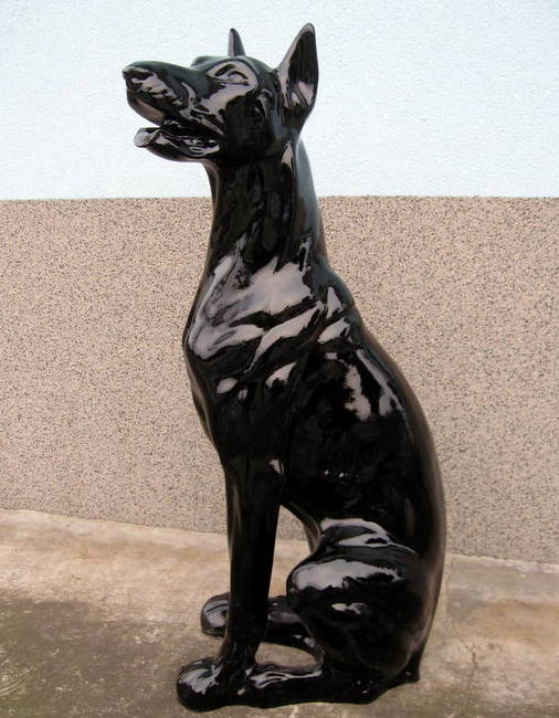 Figurka dekoracyjna pies doberman CZARNY