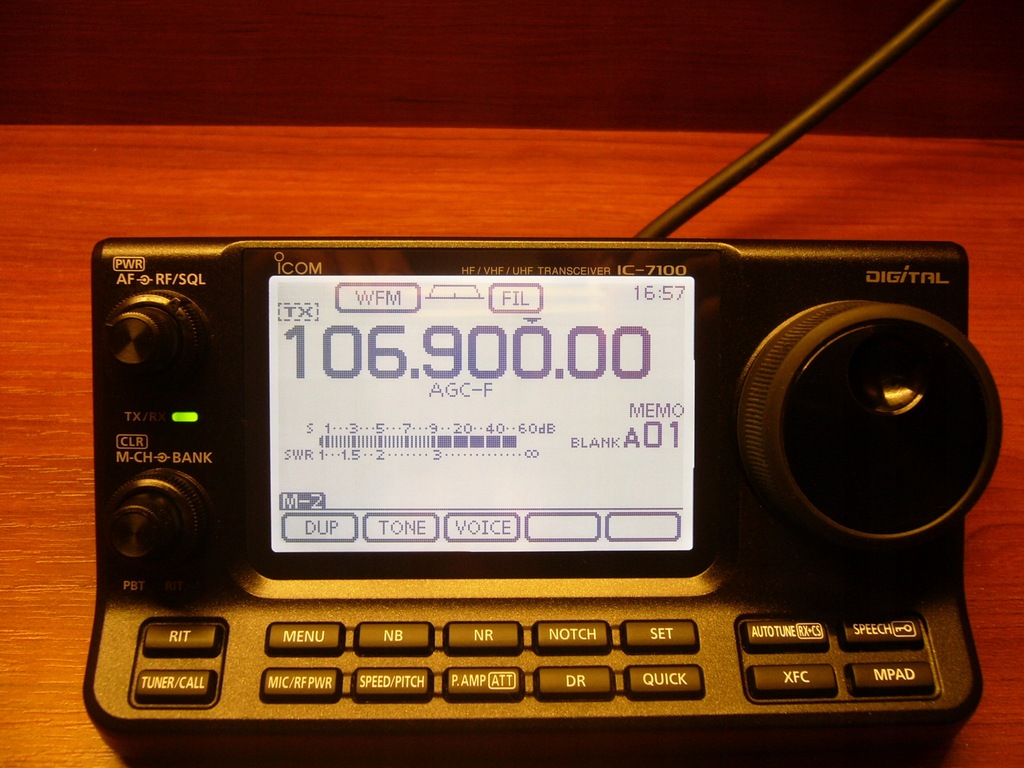 Icom IC 7100