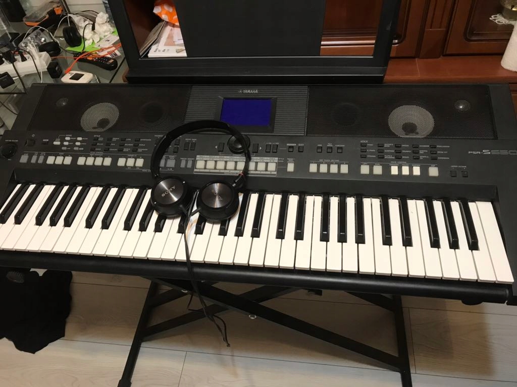 Yamaha PSR-S650 Keyboard
