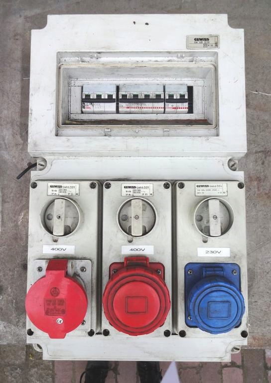 Skrzynka elektryczna rozdzielnica GEWISS IP55