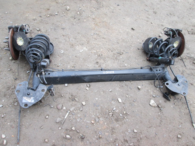 ZAWIESZENIE BELKA TYL TYLNA KANGOO 1,5 DCI 2011