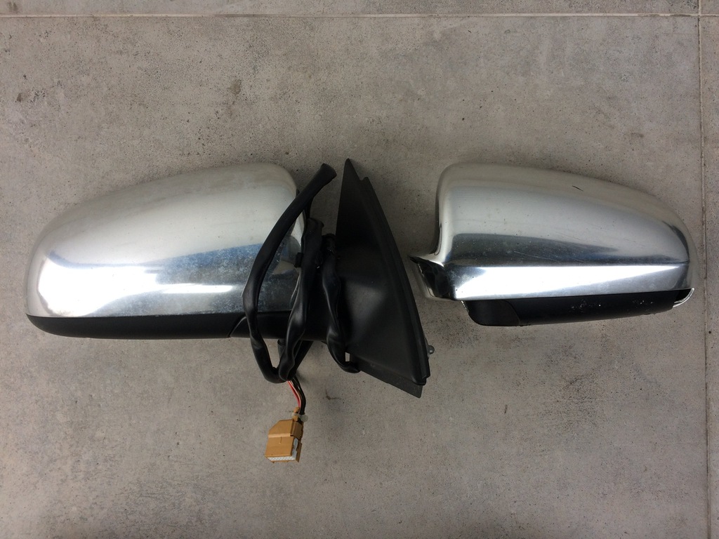 LUSTERKO LUSTERKA EUROPA AUDI A4 B6 B7 CHROM