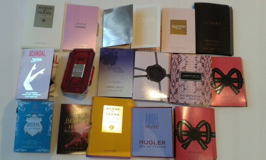 ZESTAW ORYGINALNYCH PRÓBEK PERFUM - 17 szt.