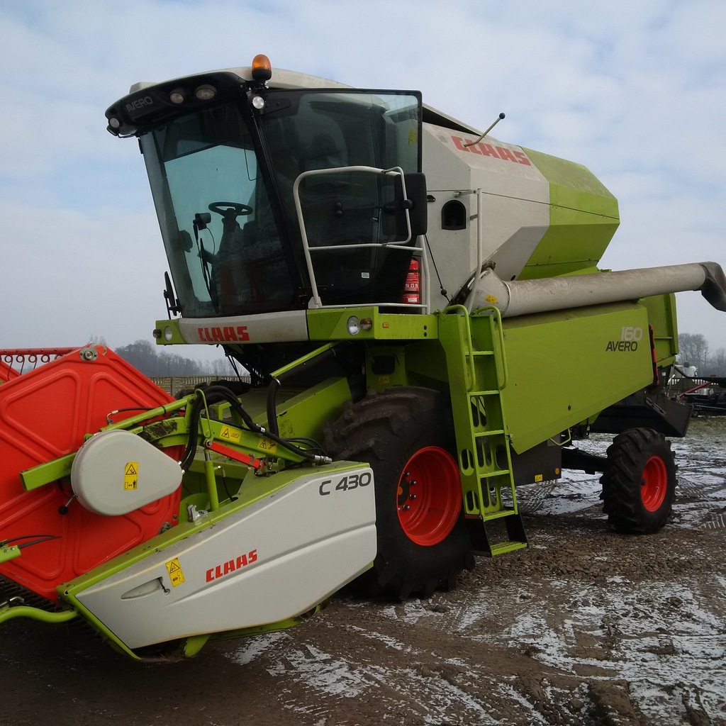 Claas Avero 160 , New Holland TC 5050