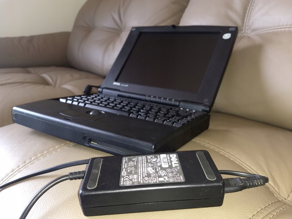Stary laptop DELL Latitude XPi P75T PPS Win 98