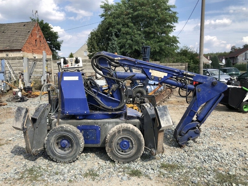 ROBOT WYBURZENIOWY BROKK 250 PILOT