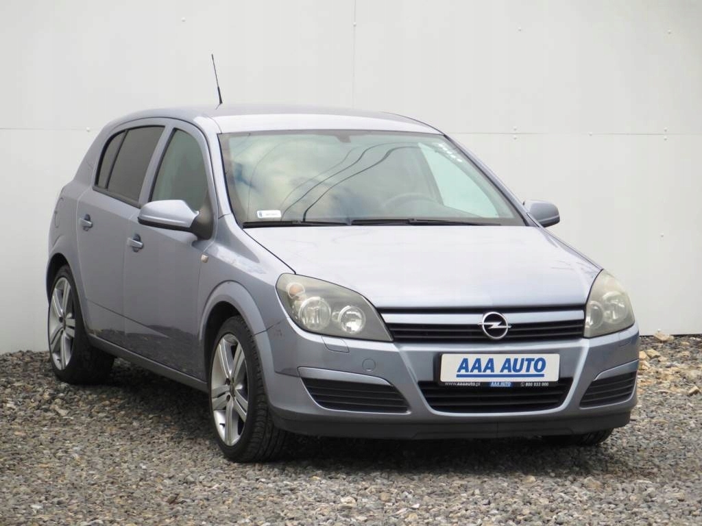 Opel astra salon