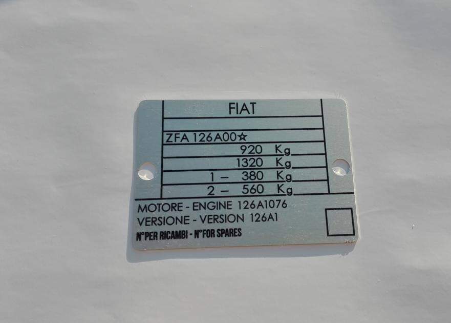 Fiat 126p FL tabliczka znamionowa