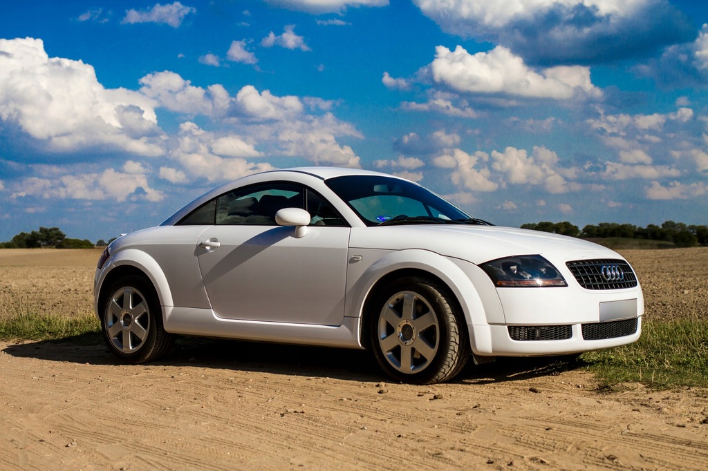 Białe Audi TT 1.8 Turbo 180KM Przebieg 127500km