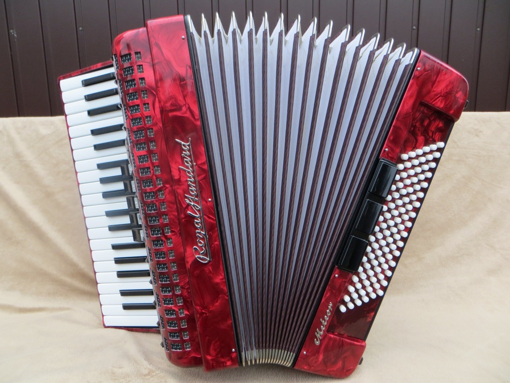 AKORDEON WELTMEISTER ROYAL STANDARD METEOR 96 BAS