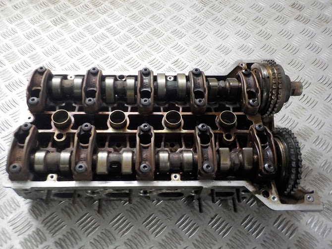 Glowica 1110162101 Walki Zawory Mercedes W210 2 0 6864165976 Oficjalne Archiwum Allegro