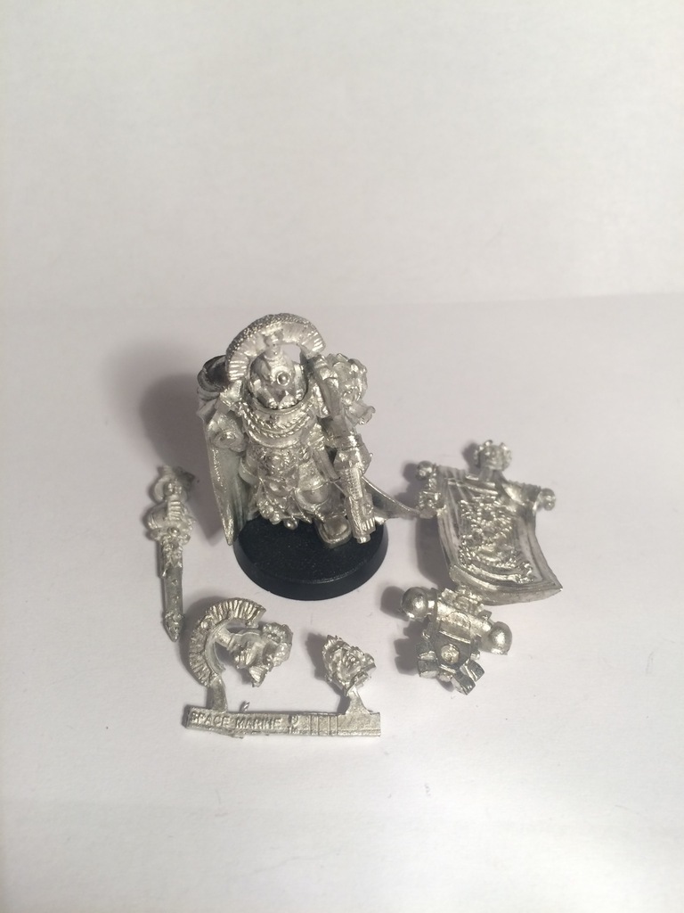 Ultramarines Captain Cato Sicarius