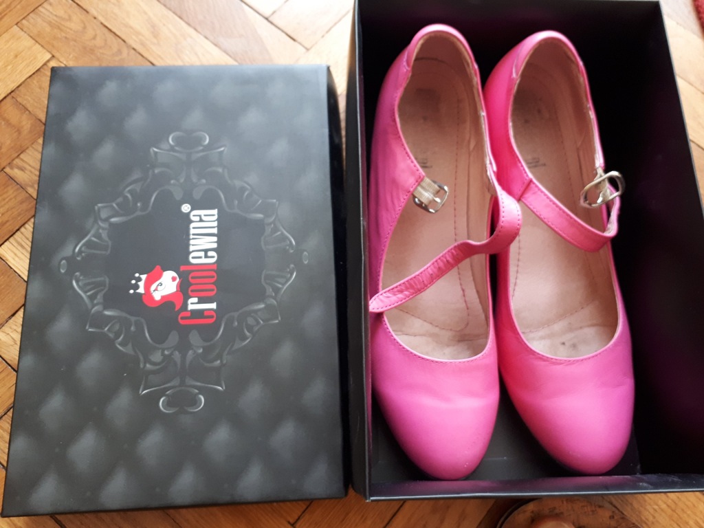 Croolewna buty na obcasie 38