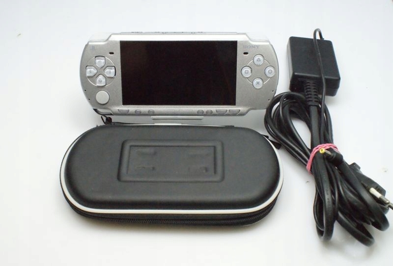 KONSOLA SONY PSP-2004 PRZEROBIONA ETIU ŁAD SZARA