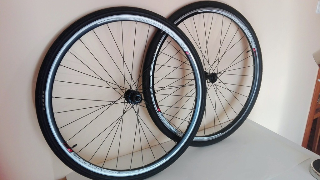 KOŁA 28"/622mm MACH1 ROAD RUNNER przełaj kpl