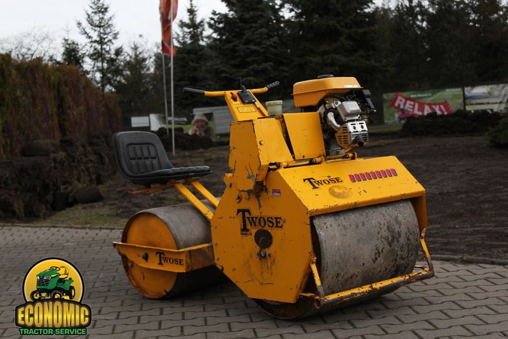 TWOSE WALEC OGRODOWY SPALINOWY Z NAPEDEM
