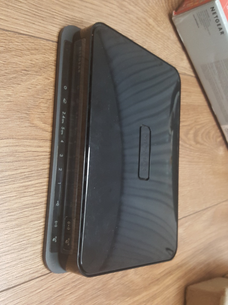 Router NETGEAR WNDR3700 V3 2,4/5 GHz OpenWRT DDWRT
