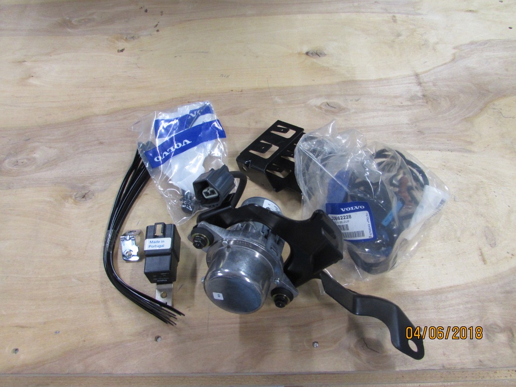 POMPA PODCIŚNIENIOWA VACUM 30641411 VOLVO S40, V40