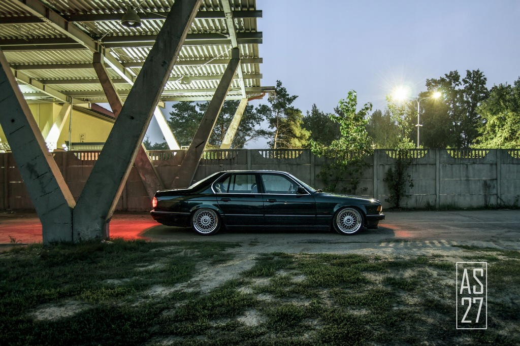 BMW E32 730iA