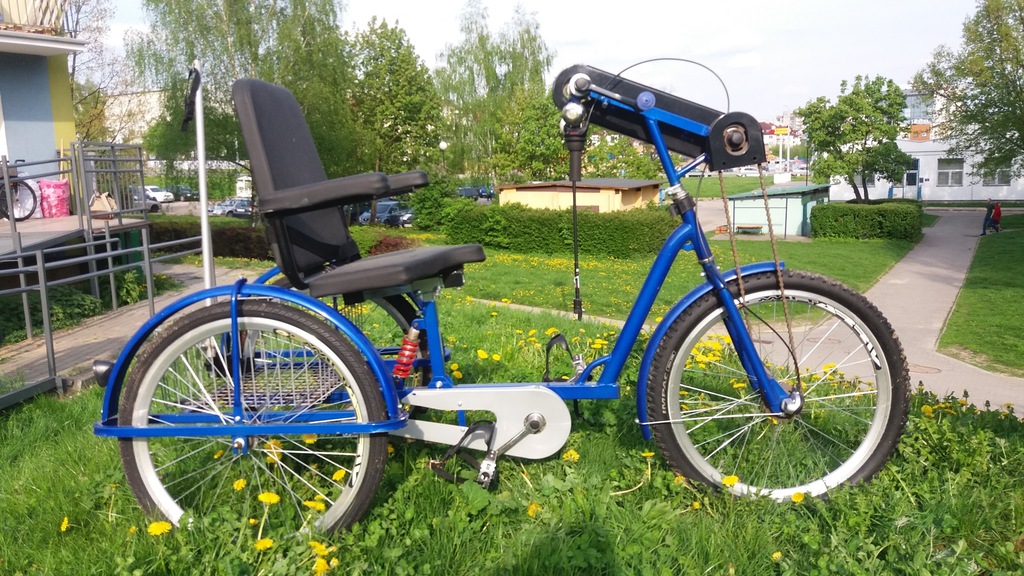 Trójkołowy rower inwalidzki