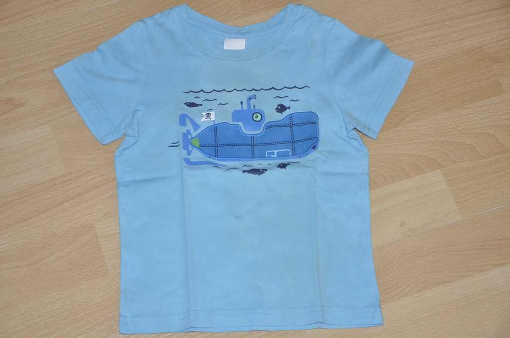 T-shirt C&A z łodzią podwodną r. 98