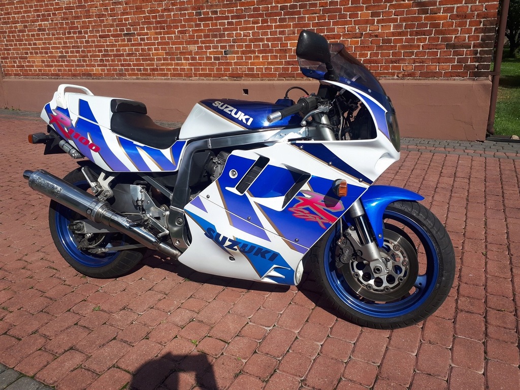 Suzuki gsx r1100