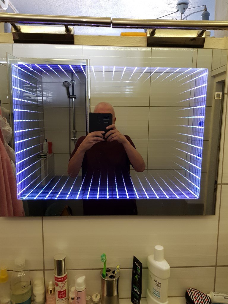 Lustro LED Łazienkowe 3D EFEKTEM GŁĘBI 70x53
