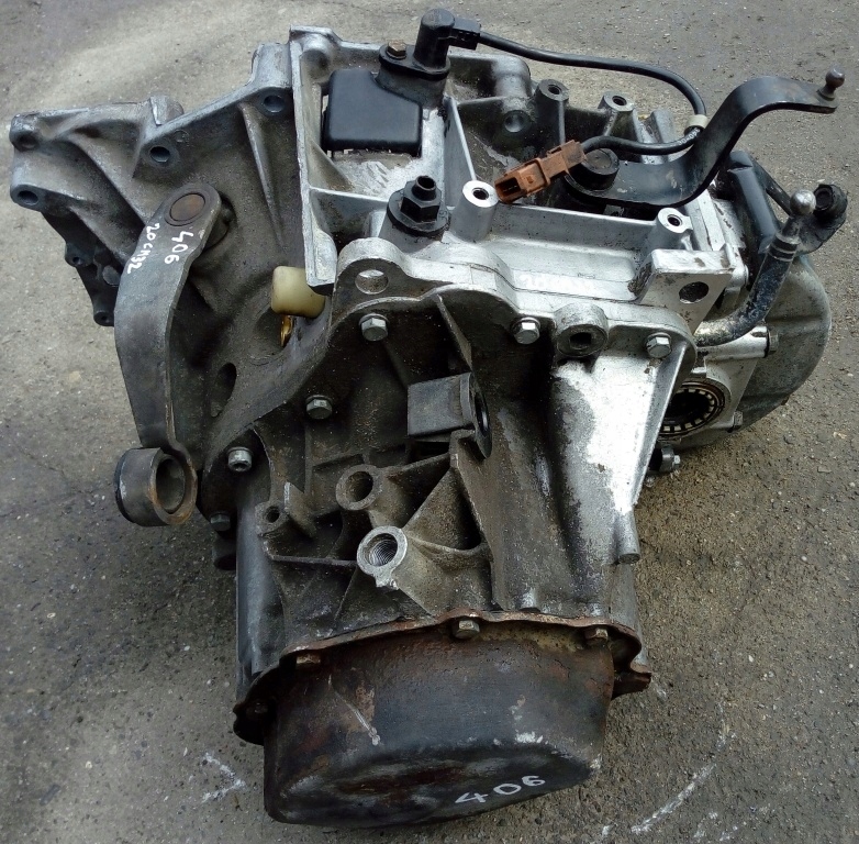 Peugeot 406 1.8 16V 110KM Skrzynia biegów 20CM32