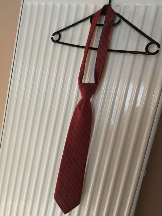 Krawat raz założony