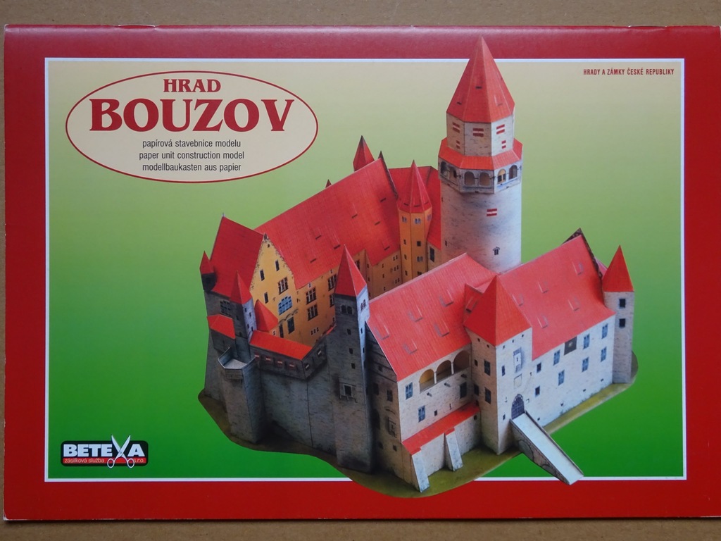 Zamek BOUZOV Czechy