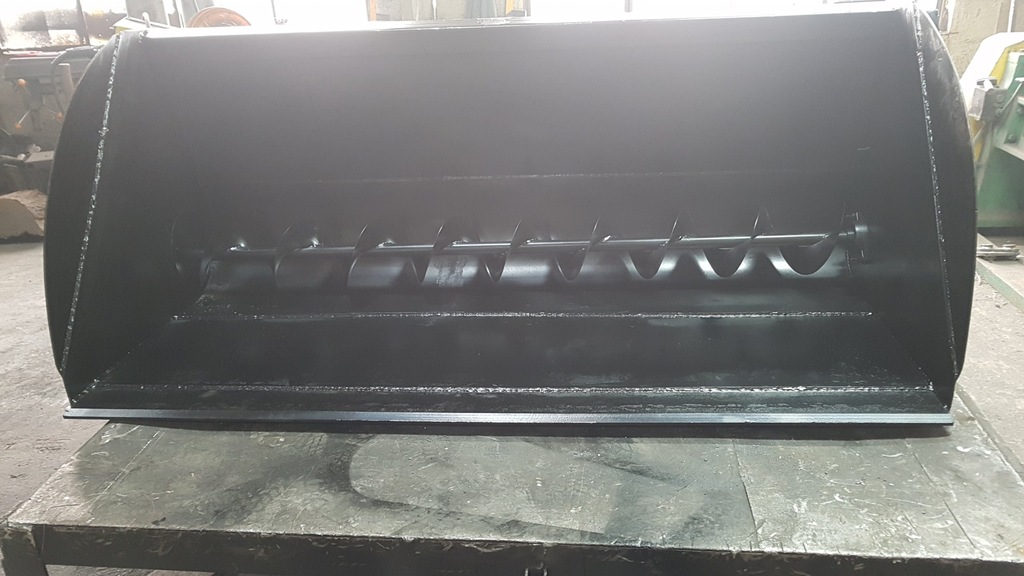 Lyzka 1,2m3 z podajnikiem slimakowym jcb,cat,case