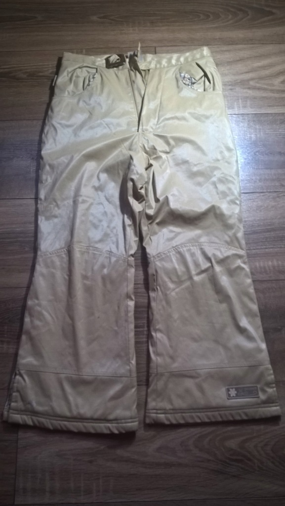 Spodnie ortalionowe na zimę firmy coccodrillo