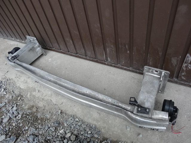 AUDI A4 B8 belka przednia + strefy 8K0807113D ŁADN