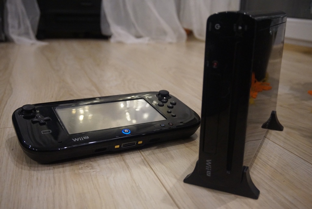 Wii U 32 gb - 37 gier, w tym 4 x ZELDA, MK8, RE