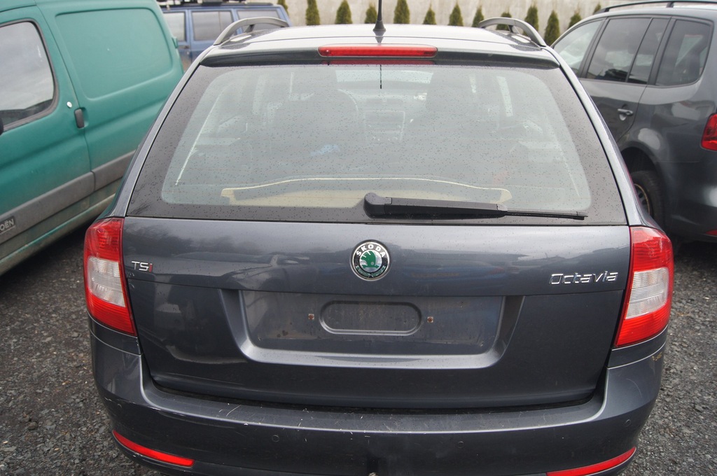 Klapa bagażnika Octavia II 9153 kombi kompletna