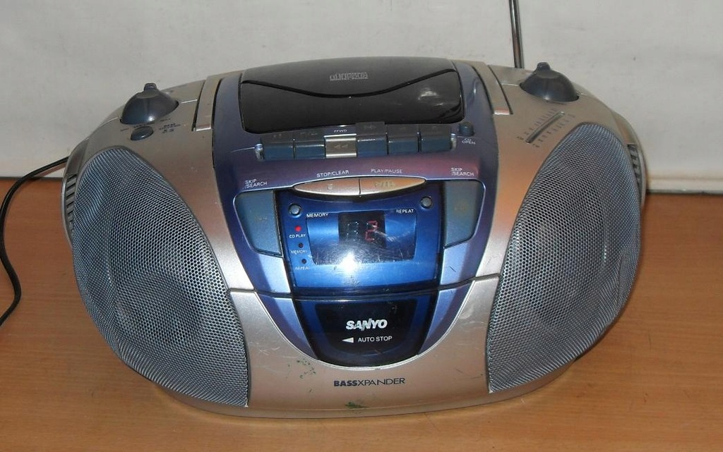 sanyo ② BOOMBOX SANYO MCD-ZX300F CD + KASETA + RADIO - 7530346078