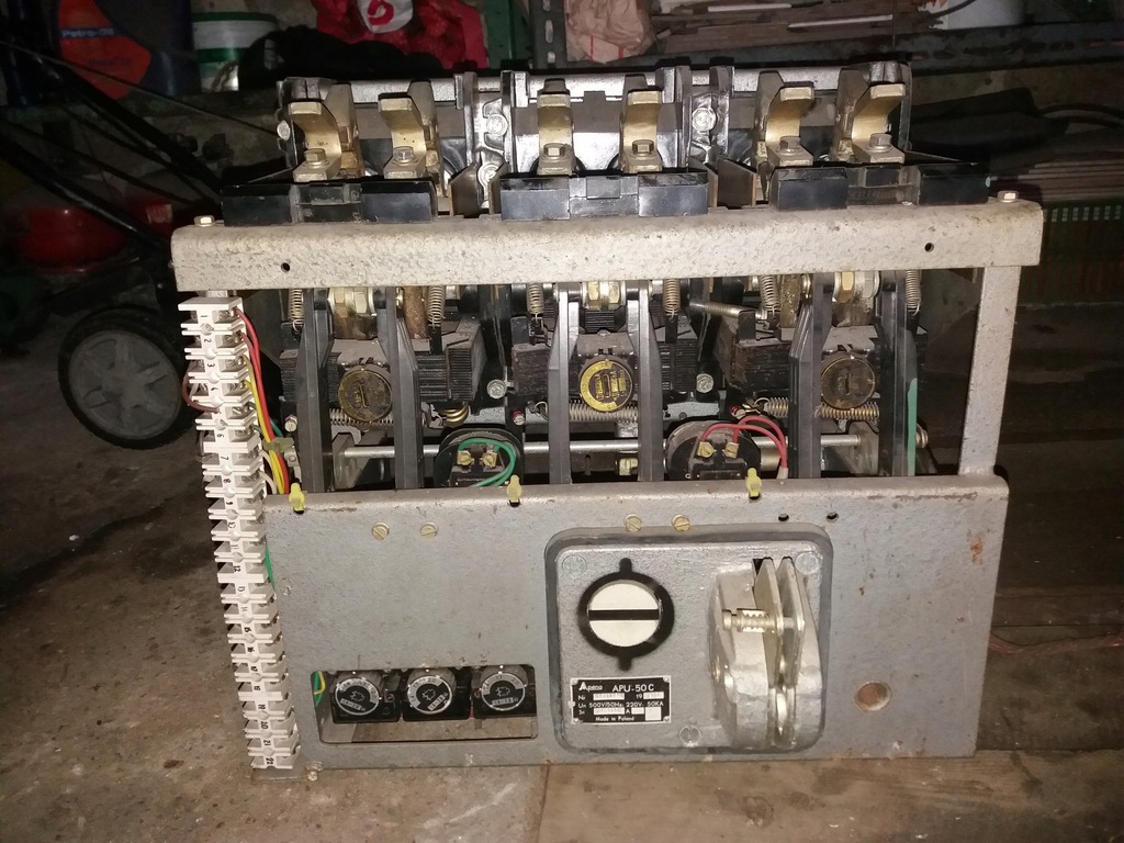 Wyłącznik APU-50 1600A odłącznik rozłącznik F-VAT